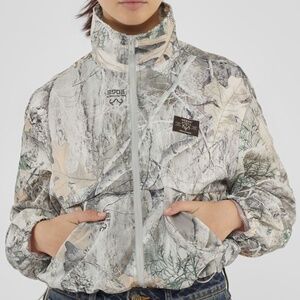 GUESS x RealTree Go Windbreaker